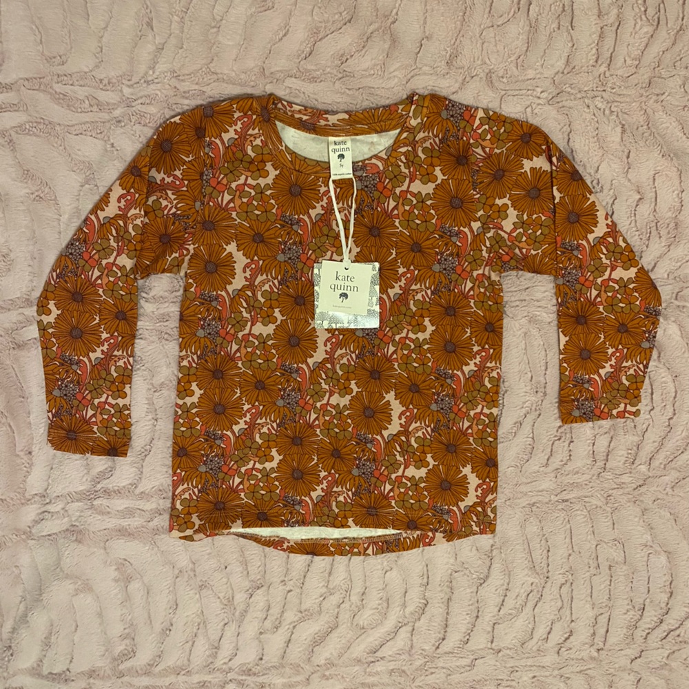 Kate Quinn long sleeve essential boxy tee | daisy woodrose